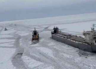 Freighter Rescued from Frozen Lake Erie Ice After Days of Being Stuck freighter-rescued-from-frozen-lake-erie-ce-after-days-of-being-stuck
