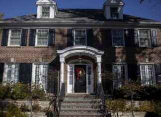 Home Alone House in Winnetka Sells for $250,000 Above Asking Price home-alone-house-in-winnetka-sells-for-250000-above-asking-price