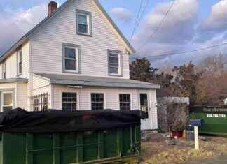 Tragic Discovery: Dozens of Dead Animals Found in Old Saybrook Home tragic-discovery-dozens-of-dead-animals-found-in-old-saybrook-home