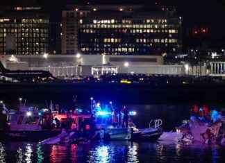 Update: Dozens of Bodies Recovered from Potomac River Plane Crash update-dozens-of-bodies-recovered-from-potomac-river-plane-crash