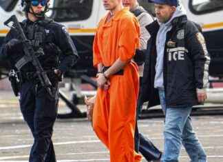 Luigi Mangione NYC Court Appearance in UnitedHealthcare CEO Murder Case luigi-mangione-nyc-court-appearance-in-unitedhealthcare-ceo-murder-case