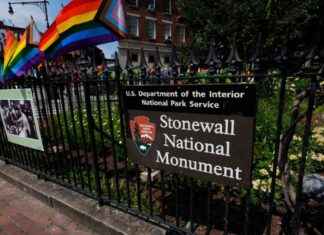 Stonewall Riot Website Scrubs ‘Transgender’ in US Park Service Update stonewall-riot-website-scrubs-transgender-in-us-park-service-update