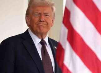 Official Language: Trump Signs Order Designating English in US official-language-trump-signs-order-designating-english-in-us