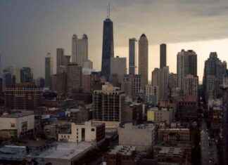 Severe Storms Threaten Chicago with Damaging Winds, Hail, and Snow severe-storms-threaten-chicago-with-damaging-winds-hail-and-snow