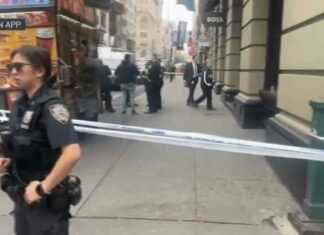 Attack in SoHo: NYPD Seeks Attacker of Man Stabbed in Afternoon attack-in-soho-nypd-seeks-attacker-of-man-stabbed-in-afternoon