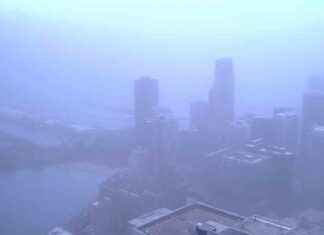 Downtown Chicago Skyline Disappears in Dust Storm Watch downtown-chicago-skyline-disappears-in-dust-storm-watch