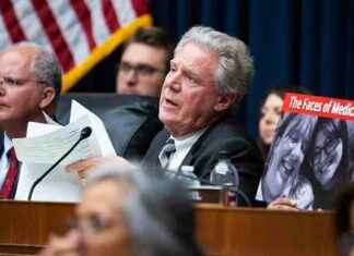 Millions of New Yorkers at Risk of Losing Health Coverage under GOP Healthcare Bill millions-of-new-yorkers-at-risk-of-losing-health-coverage-under-gop-healthcare-bill