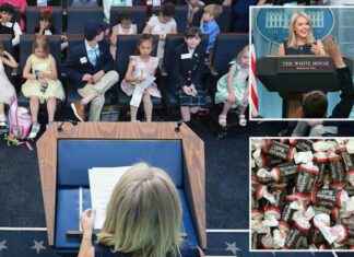 Inside Donald Trump’s Favorite Candies and Affectionate Gestures nside-donald-trumps-favorite-candies-and-affectionate-gestures