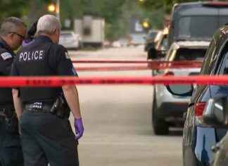 Tragic Shooting: Teen Boy Fatally Shot on Chicago’s South Side tragic-shooting-teen-boy-fatally-shot-on-chicagos-south-side